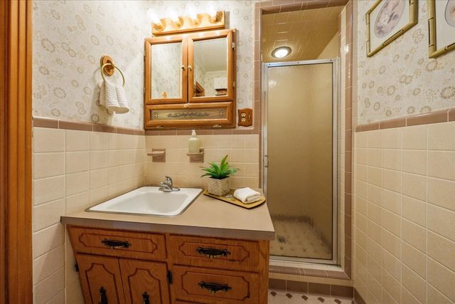 4018 Trotwood Ave, Columbia, TN 38401