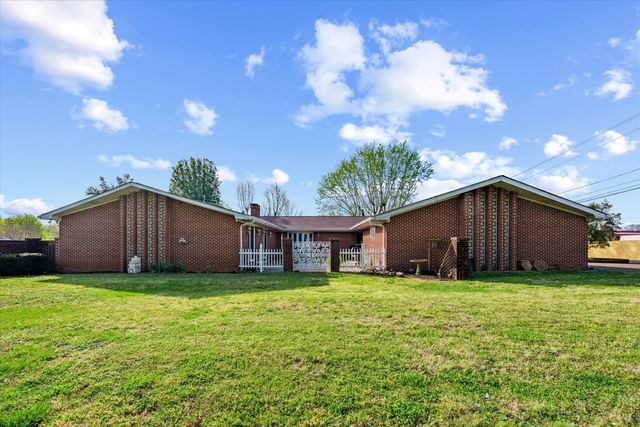 4018 Trotwood Ave, Columbia, TN 38401