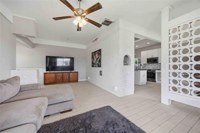 6704 WINTERSET GARDENS ROAD, Winter Haven, FL 33884
