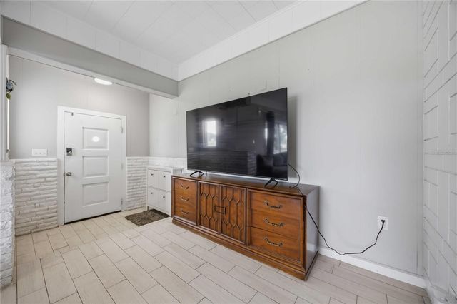 6704 WINTERSET GARDENS ROAD, Winter Haven, FL 33884