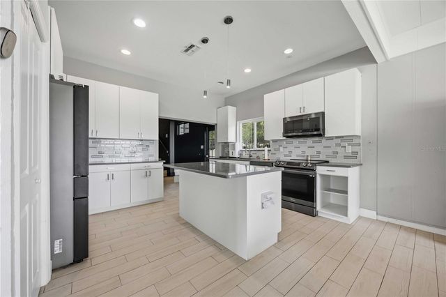6704 WINTERSET GARDENS ROAD, Winter Haven, FL 33884