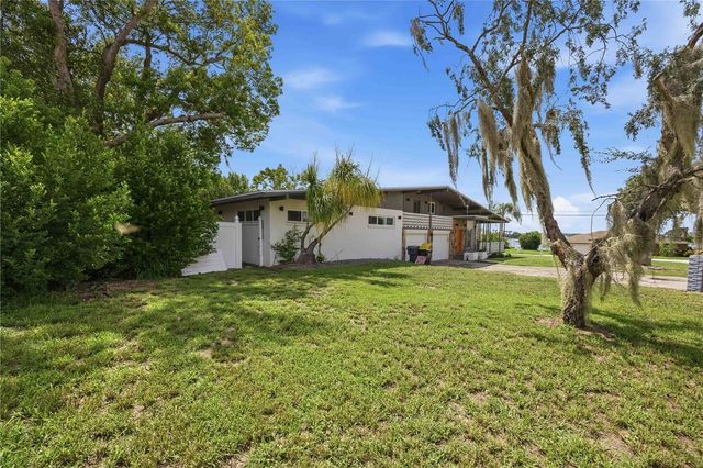 6704 WINTERSET GARDENS ROAD, Winter Haven, FL 33884