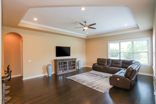 110 Affirmed Dr, Hendersonville, TN 37075