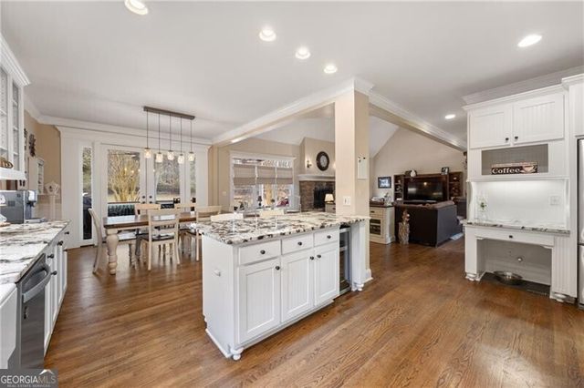 100 Hunting Valley Trail, Cumming, GA 30040