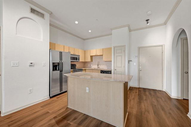 1441 East Street 305, Houston, TX 77007