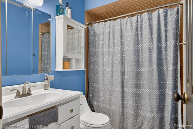 1807 Churchill Avenue, Trenton, MI 48183