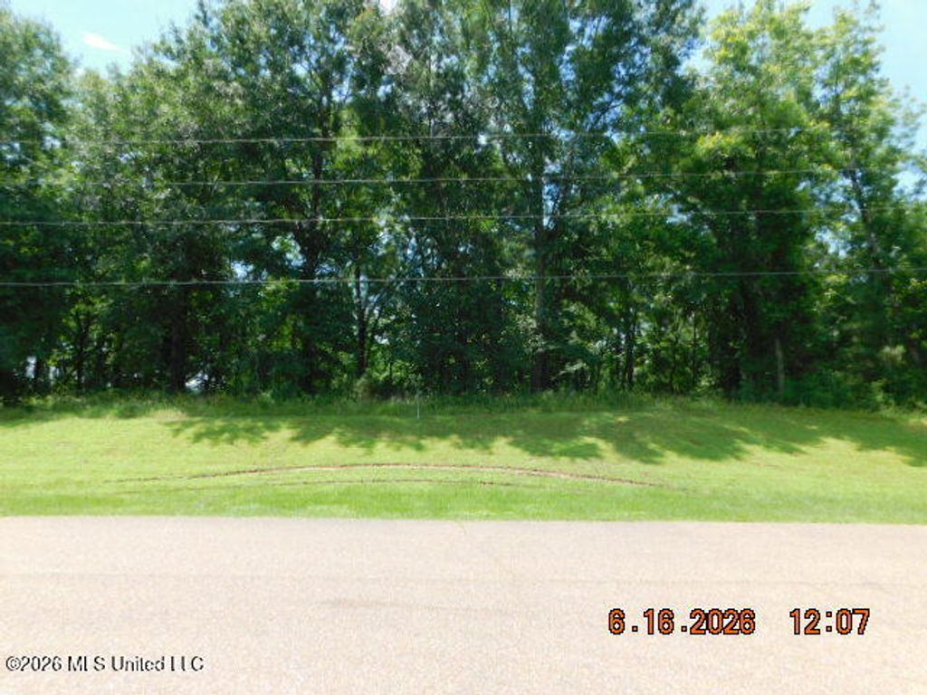 701 Club Car Drive, Hernando, MS 38632 — exterior