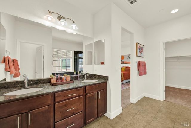 7055 Sitka Ct, Vacaville, CA 95687