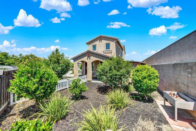 7055 Sitka Ct, Vacaville, CA 95687