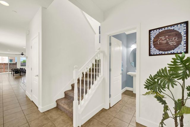 7055 Sitka Ct, Vacaville, CA 95687
