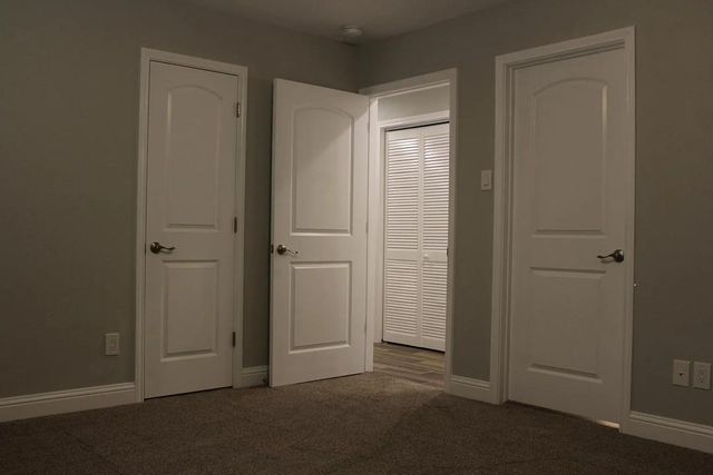 55 E White Willow Circle, Spring, TX 77381