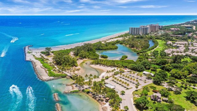 9 W Riverside Drive, Jupiter, FL 33469