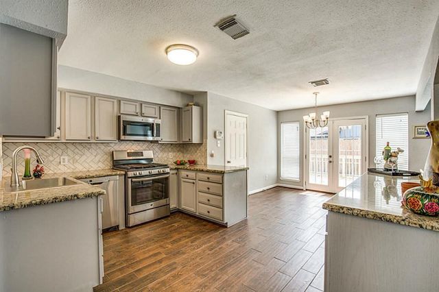 10061 Timberwood Drive, Houston, TX 77080