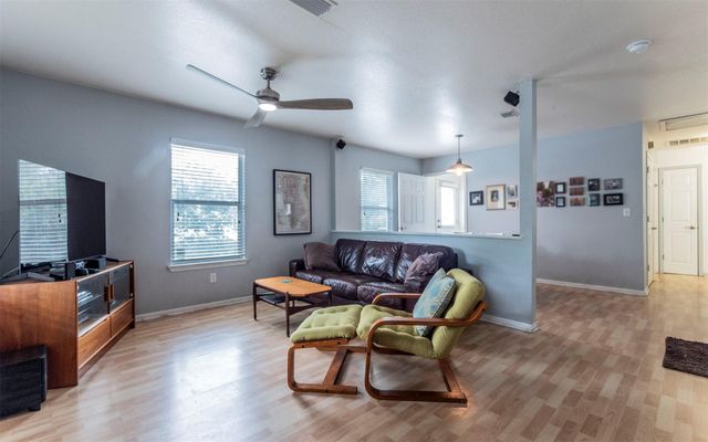 2104 New York Ave, Austin, TX 78702