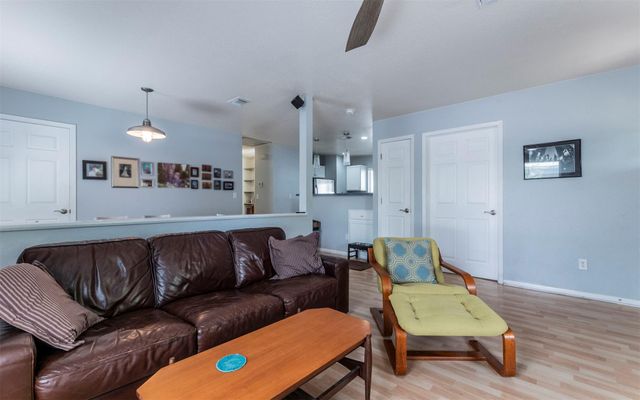 2104 New York Ave, Austin, TX 78702