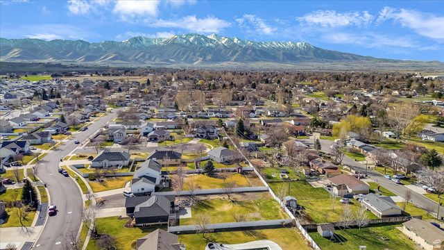 751 E 440 S, Hyrum, UT 84319