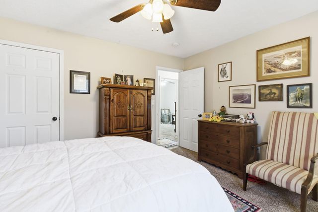 1028 E Greenwood Street, Springfield, MO 65807