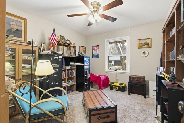 1028 E Greenwood Street, Springfield, MO 65807