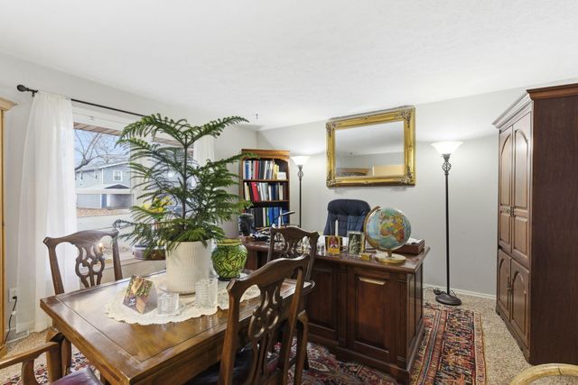 1028 E Greenwood Street, Springfield, MO 65807