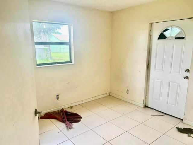 2951 NW 8th Street, Pompano Beach, FL 33069