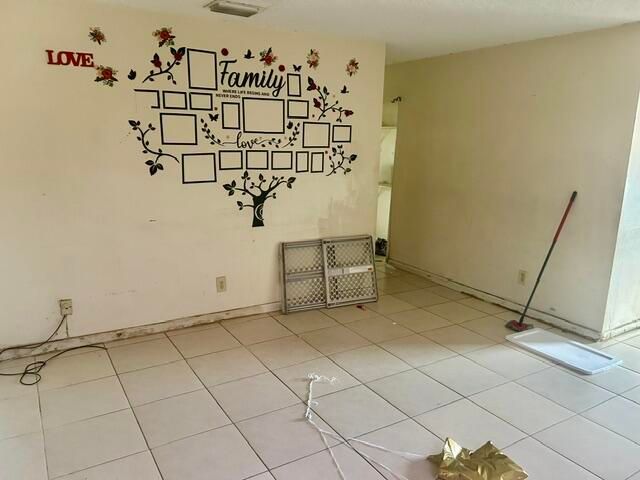 2951 NW 8th Street, Pompano Beach, FL 33069