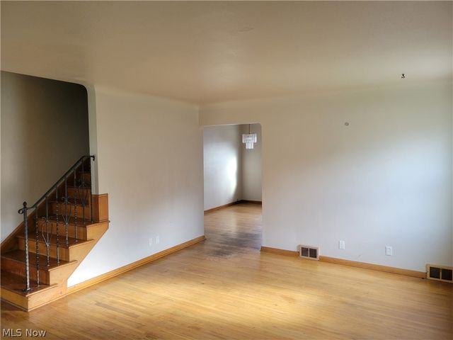 4127 Lowden Road, South Euclid, OH 44121