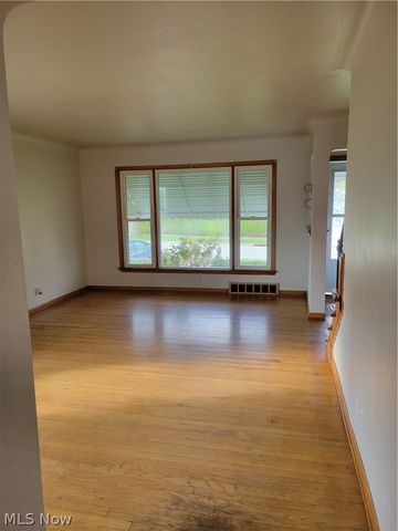 4127 Lowden Road, South Euclid, OH 44121