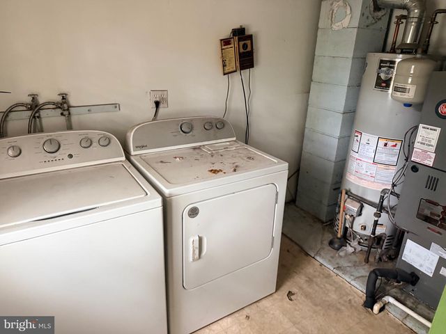 426 S WILLOW AVE, Absecon, NJ 08205
