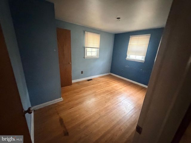 426 S WILLOW AVE, Absecon, NJ 08205