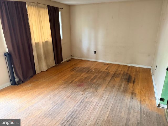 426 S WILLOW AVE, Absecon, NJ 08205
