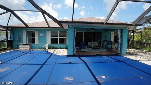 900 NW Embers TER, Cape Coral, FL 33993