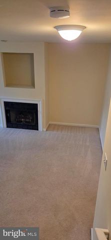 3083 ANTRIM CIR, Dumfries, VA 22026