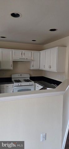 3083 ANTRIM CIR, Dumfries, VA 22026