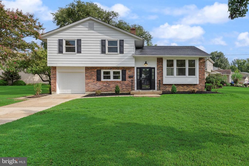 2 VALLEY FORGE RD, MARLTON, NJ 08053 — exterior