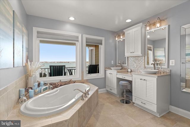 350 NARROWS POINTE DR, Grasonville, MD 21638