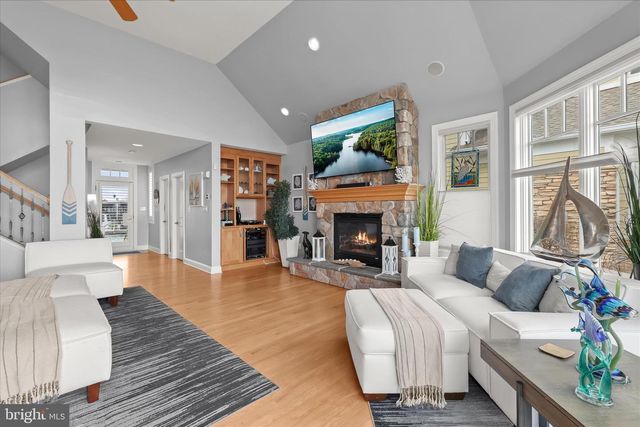 350 NARROWS POINTE DR, Grasonville, MD 21638