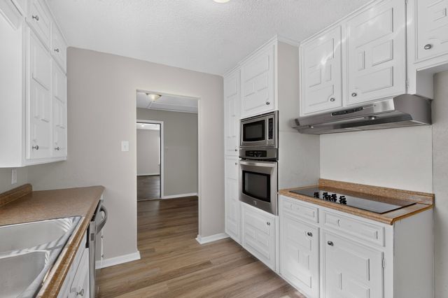 6608 Gary Lane, Fort Worth, TX 76112