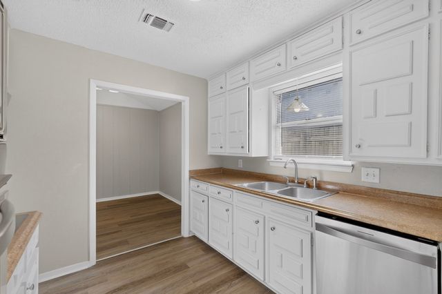 6608 Gary Lane, Fort Worth, TX 76112