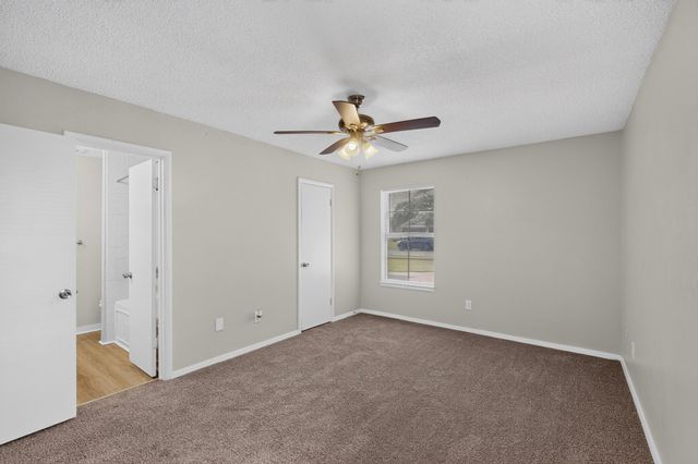 6608 Gary Lane, Fort Worth, TX 76112