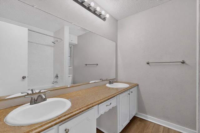 6608 Gary Lane, Fort Worth, TX 76112
