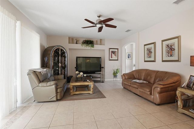 2714 PLUMBERRY AVENUE, Ocoee, FL 34761