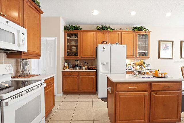 2714 PLUMBERRY AVENUE, Ocoee, FL 34761