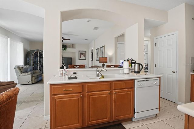 2714 PLUMBERRY AVENUE, Ocoee, FL 34761