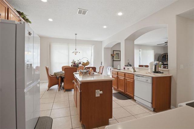 2714 PLUMBERRY AVENUE, Ocoee, FL 34761