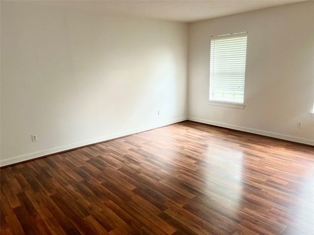 3130 Beaver Glen Drive, Kingwood, TX 77339