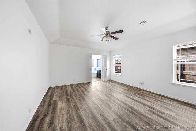 4018 W 105th Street S, Jenks, OK 74037