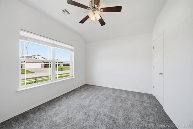 4018 W 105th Street S, Jenks, OK 74037
