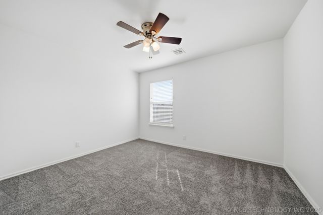 4018 W 105th Street S, Jenks, OK 74037