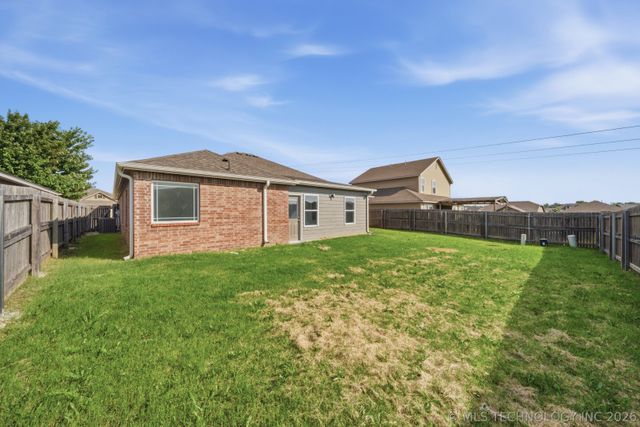 4018 W 105th Street S, Jenks, OK 74037