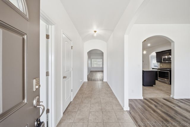 4018 W 105th Street S, Jenks, OK 74037
